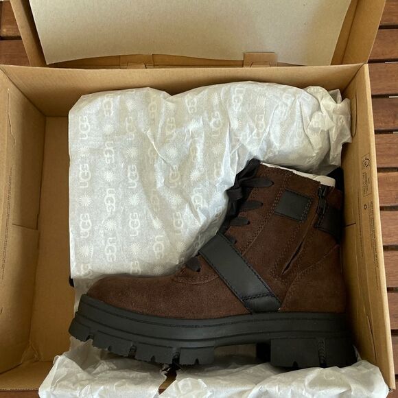 UGG Ashton Lace-Up Buckled Waterproof Suede Booties Burnt Cedar US Women Size6.5 - Picture 12 of 14